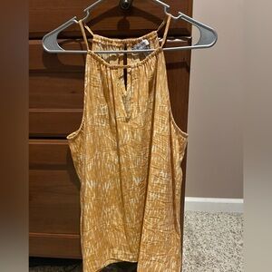 Nine West Gold Sleeveless Tank Top with Keyhole Detail